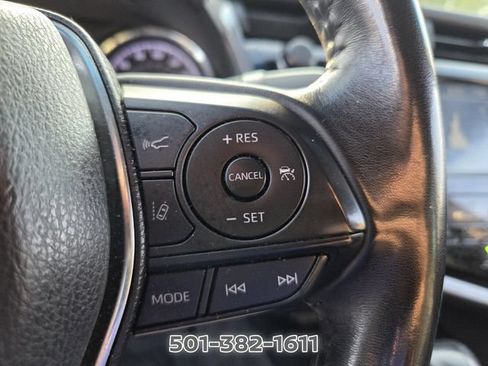 Used 2019 Toyota Camry SE w/ Convenience Package FWD image 25