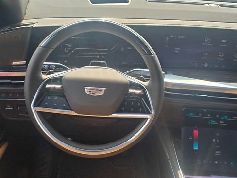 New 2026 Cadillac Escalade Luxury w/ Touring Package AWD/4WD image 17