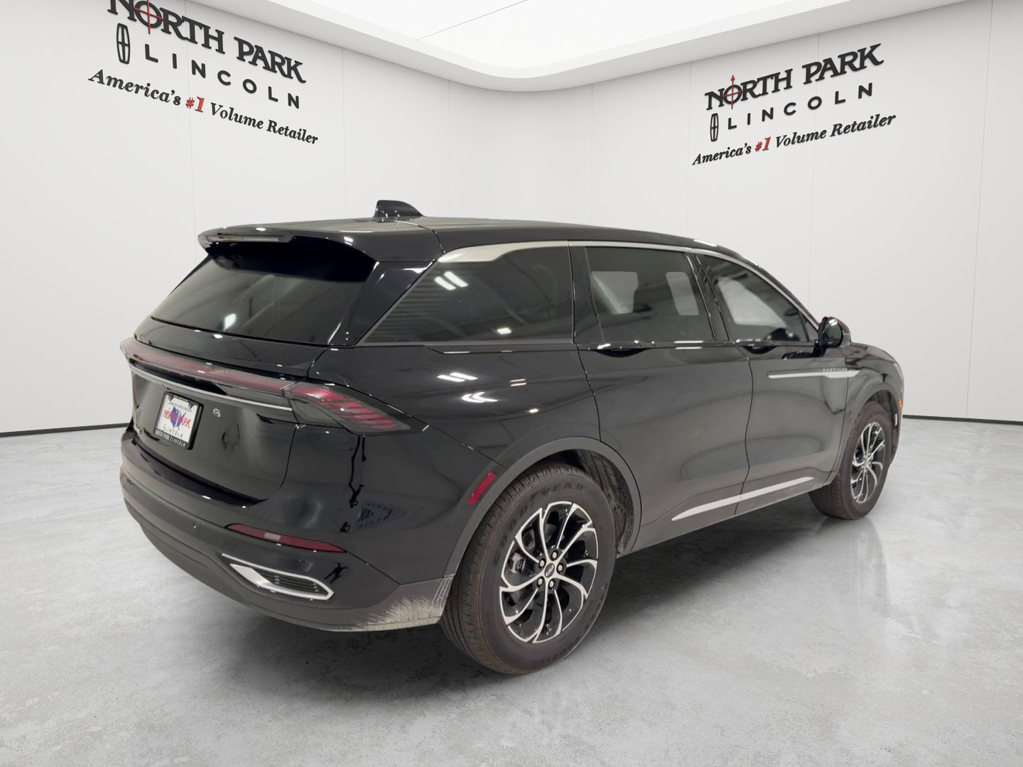 New 2026 Lincoln Nautilus Premier AWD/4WD image 5