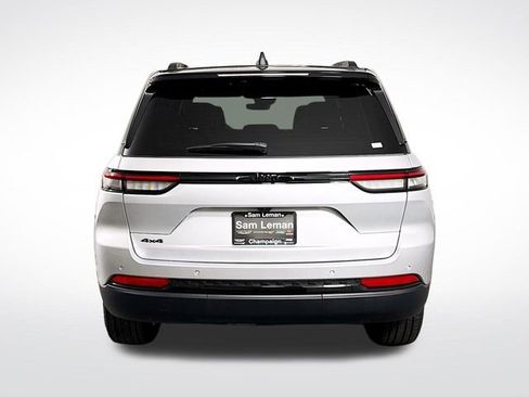 New 2025 Jeep Grand Cherokee Limited image 6