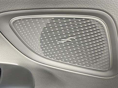Used 2022 Mercedes-Benz C 300 Sedan image 14