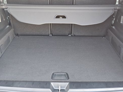 Used 2026 Mercedes-Benz GLB 250 image 31