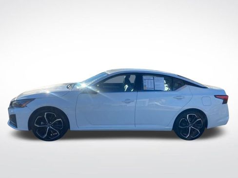 Used 2024 Nissan Altima 2.5 SR image 4