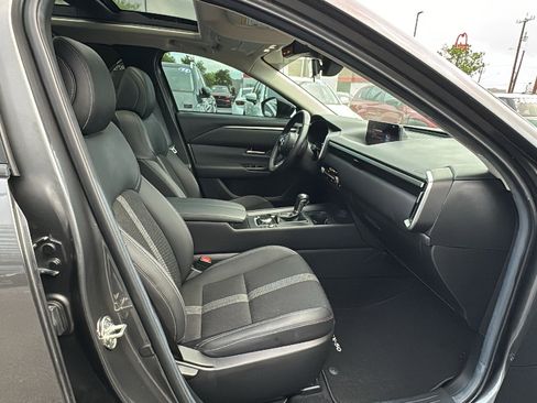 Used 2024 MAZDA CX-50 AWD 2.5 S w/ Premium Package image 23