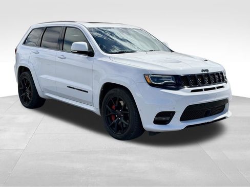 Used 2021 Jeep Grand Cherokee SRT w/ Trailer Tow Group IV AWD/4WD image 33