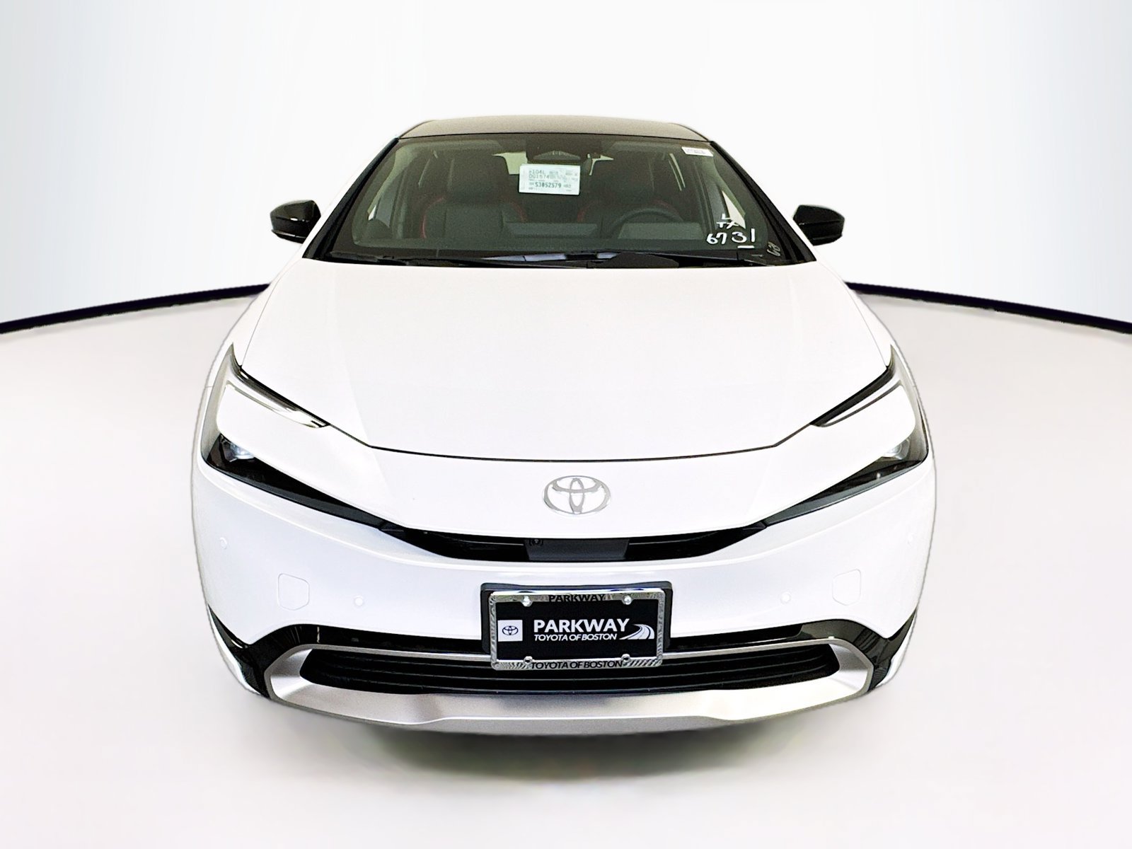Used 2025 Toyota Prius Plug-In Hybrid w/ Limited Premium Package FWD image 2