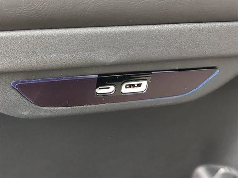 New 2026 Chrysler Pacifica Select image 18