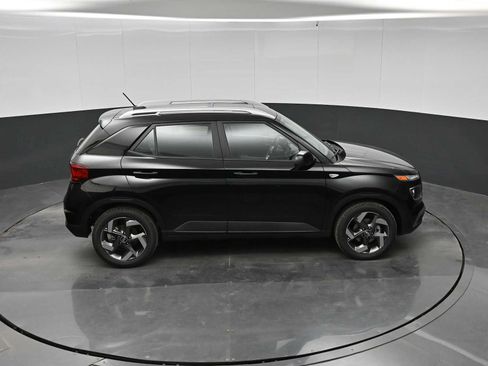 New 2026 Hyundai Venue SEL FWD image 34