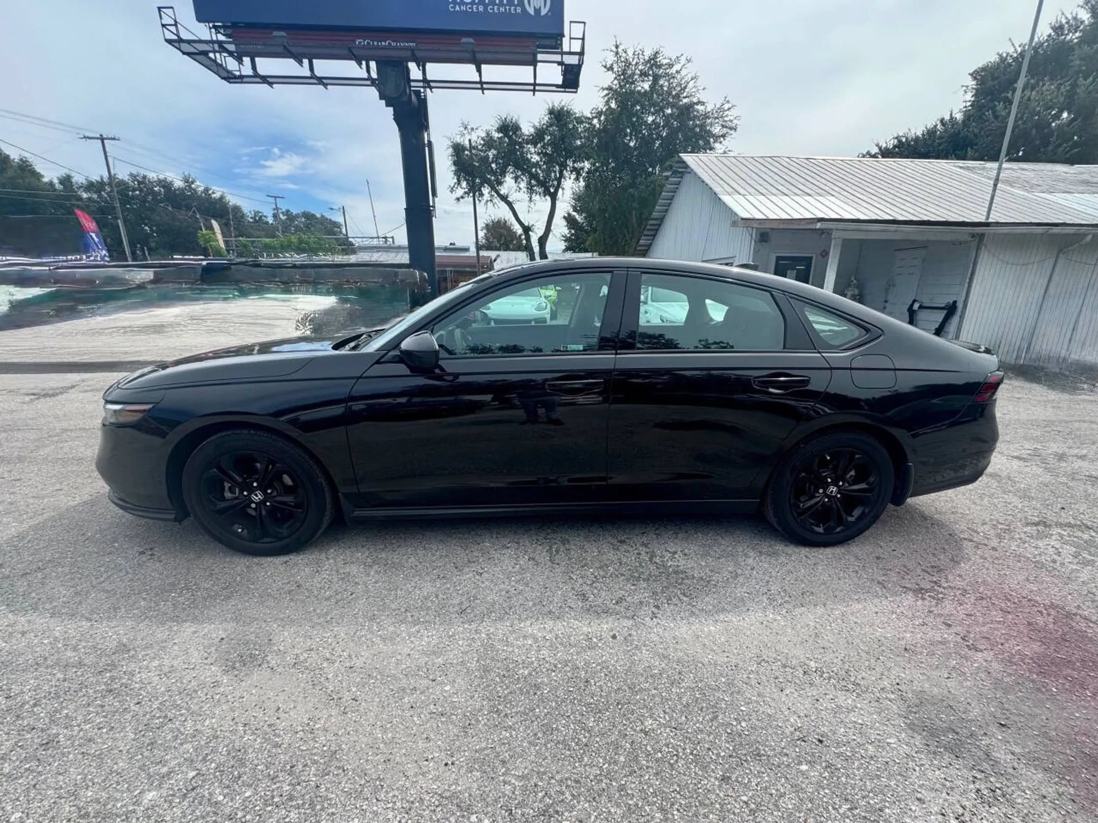 Used 2025 Honda Accord SE image 6