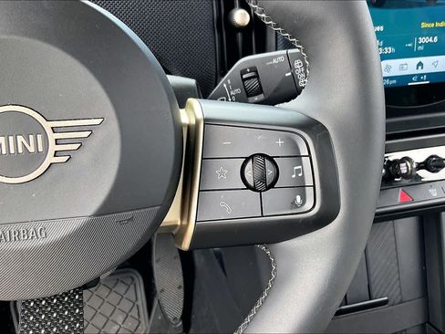 Used 2025 MINI Cooper S FWD image 24