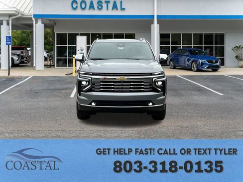 New 2026 Chevrolet Suburban Premier image 2