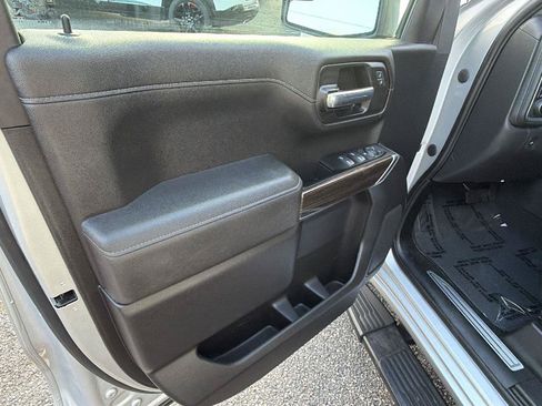 Used 2022 Chevrolet Silverado 1500 RST AWD/4WD image 14