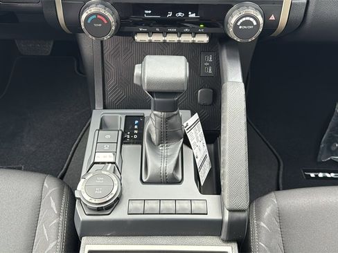 New 2025 Toyota Tacoma SR5 image 31