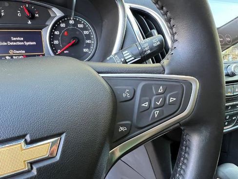 Used 2022 Chevrolet Equinox LT image 14