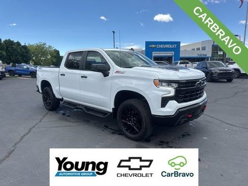 Used 2025 Chevrolet Silverado 1500 LT Trail Boss w/ Protection Package AWD/4WD image 1