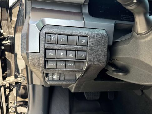 Used 2025 Toyota Tacoma TRD Off-Road w/ TRD Off Road Premium Package AWD/4WD image 31