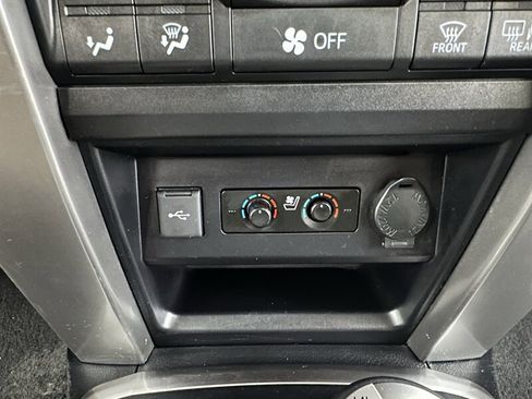 Used 2020 Toyota 4Runner Limited AWD/4WD image 23