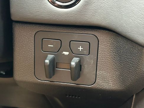 New 2026 Toyota Tundra Platinum AWD/4WD image 35