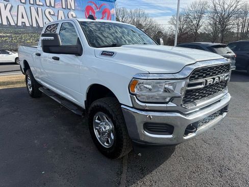 Used 2024 RAM 2500 Tradesman w/ Chrome Appearance Group image 3