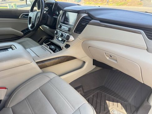 Used 2018 GMC Yukon Denali w/ Denali Ultimate Package AWD/4WD image 17