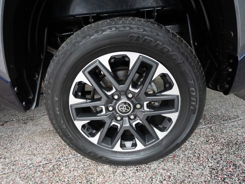 Used 2024 Toyota Tundra Limited image 28