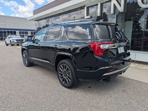 Used 2023 GMC Acadia Denali w/ Black Diamond Edition FWD image 4