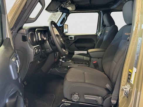 New 2026 Jeep Gladiator Mojave image 10