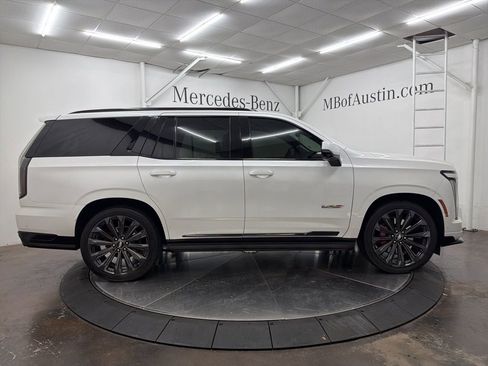 Used 2025 Cadillac Escalade V w/ LPO, Floor Liner Package AWD/4WD image 8