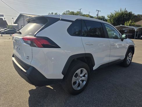 Used 2024 Toyota RAV4 LE AWD/4WD image 27