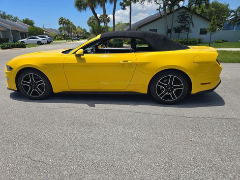 Used 2018 Ford Mustang Premium w/ Equipment Group 201A RWD image 34