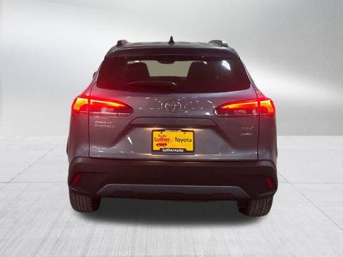 Used 2025 Toyota Corolla Cross XLE image 5