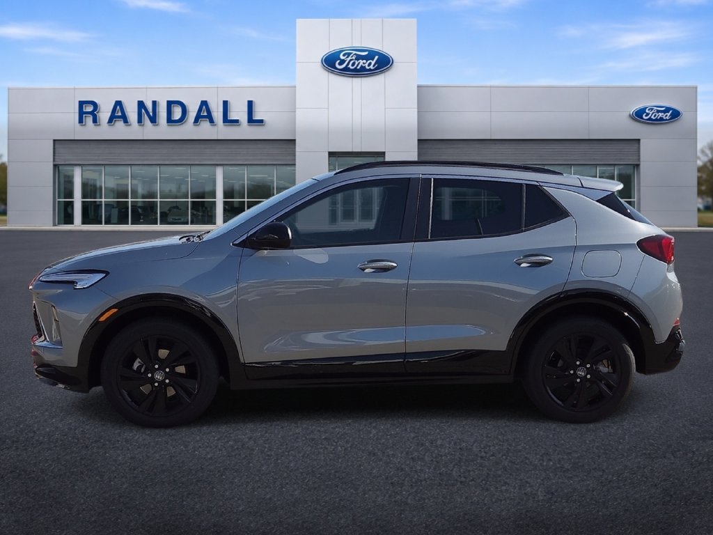 Used 2024 Buick Encore GX Sport Touring w/ Comfort Package FWD image 3