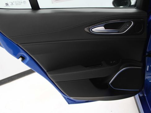 Used 2022 Alfa Romeo Giulia Quadrifoglio image 35