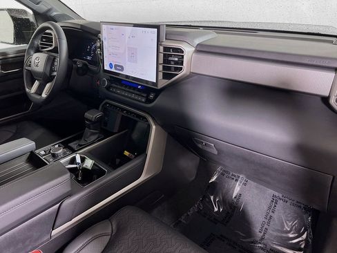 Certified 2025 Toyota Tundra Limited w/ TRD Off-Road Package AWD/4WD image 26