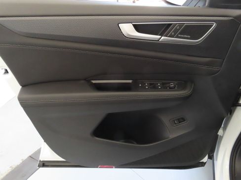 New 2026 Volkswagen Atlas Cross Sport SEL Premium R-Line image 11