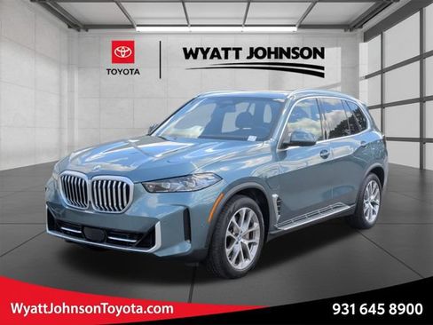 Used 2025 BMW X5 xDrive50e AWD/4WD image 1