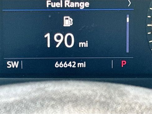 Used 2022 Cadillac XT4 Luxury w/ Cold Weather Package image 12