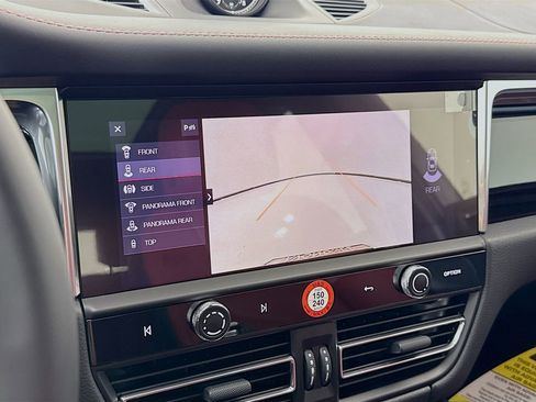 New 2026 Porsche Macan image 20