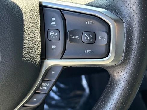 New 2026 RAM 1500 Express AWD/4WD image 17