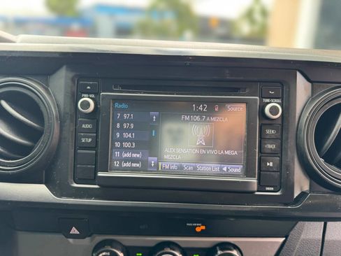 Used 2019 Toyota Tacoma SR w/ SR Convenience Package image 25