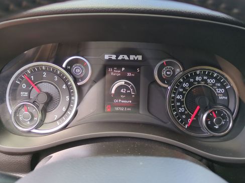 Used 2024 RAM 2500 Big Horn w/ Night Edition AWD/4WD image 3