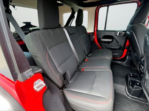 Used 2018 Jeep Wrangler Unlimited Rubicon AWD/4WD image 20