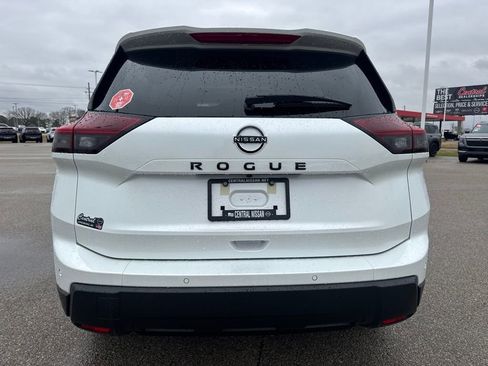 New 2026 Nissan Rogue SV image 5