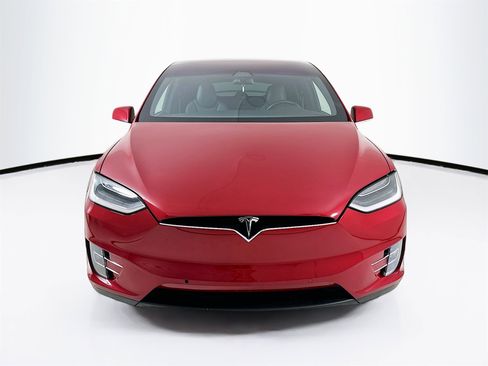 Used 2018 Tesla Model X P100D image 2