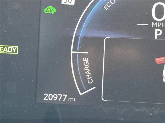 Used 2025 Toyota Camry SE w/ Multimedia Upgrade Package FWD image 10
