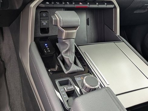 Used 2025 Toyota Sequoia Limited image 23