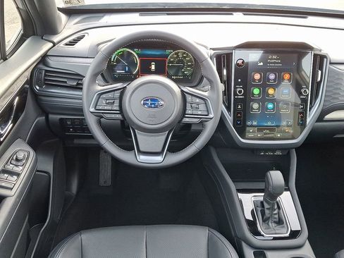 Certified 2025 Subaru Forester Limited image 11