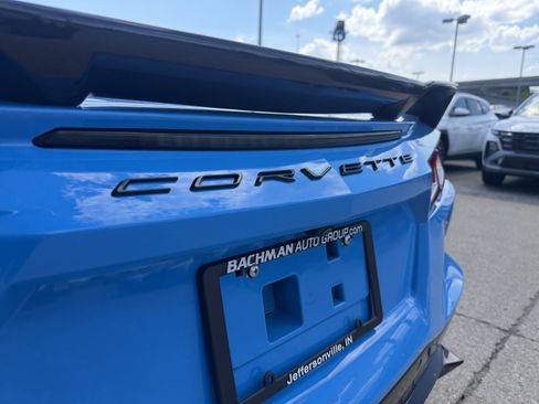 Used 2024 Chevrolet Corvette Stingray Preferred Conv w/ Z51 Performance Package RWD image 8