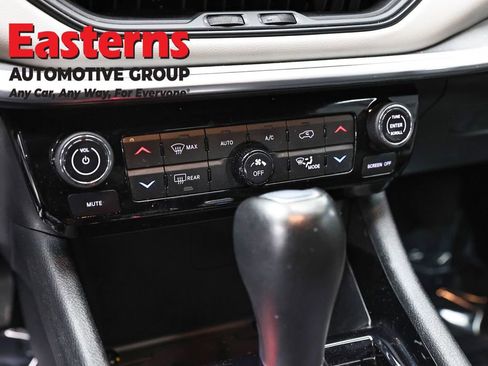 Used 2025 Jeep Compass Limited AWD/4WD image 21