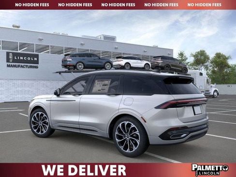 New 2026 Lincoln Nautilus Reserve image 4